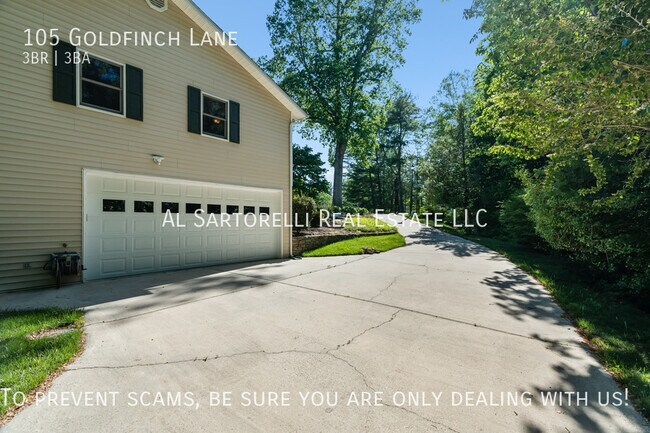 Foto del edificio - 105 Goldfinch Ln