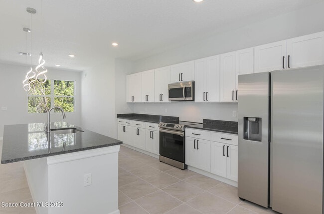 Building Photo - 1808 Pirate Ave SE