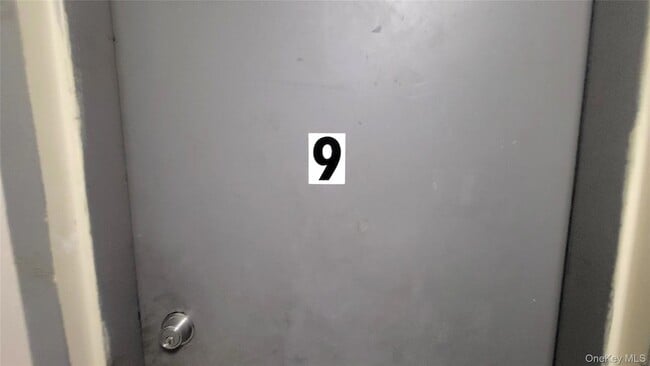 Building Photo - 65 S Hamilton St