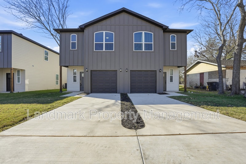 Foto principal - 303 Eastland St