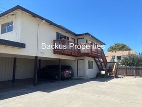 Building Photo - 14 Cypress St