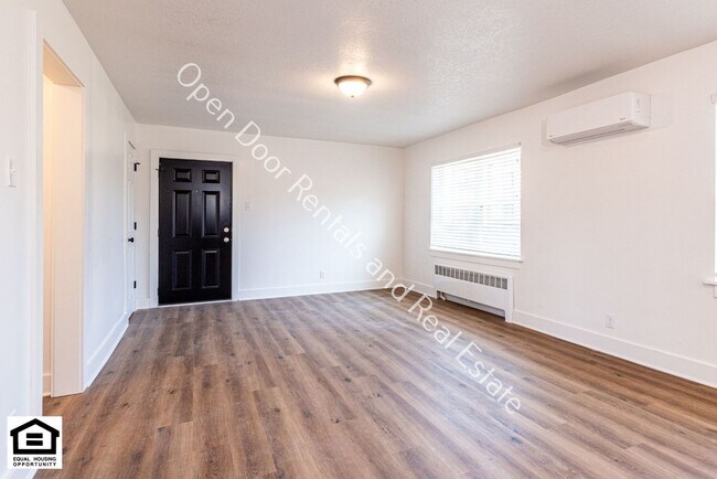 Foto del edificio - 1823 Griswold Dr