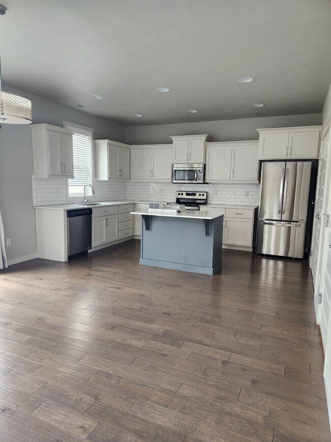 Building Photo - Spacious 4-Bedroom Rental Home with Quartz Countertops in Meridian!