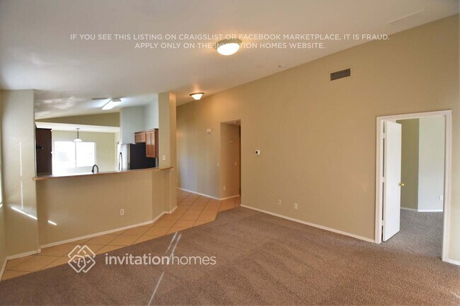 Building Photo - 5435 W Grenadine Rd