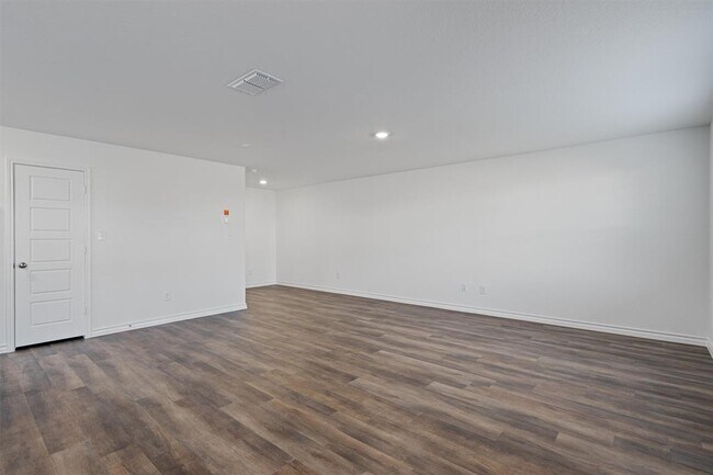 Foto del edificio - 812 Heartseed Ave