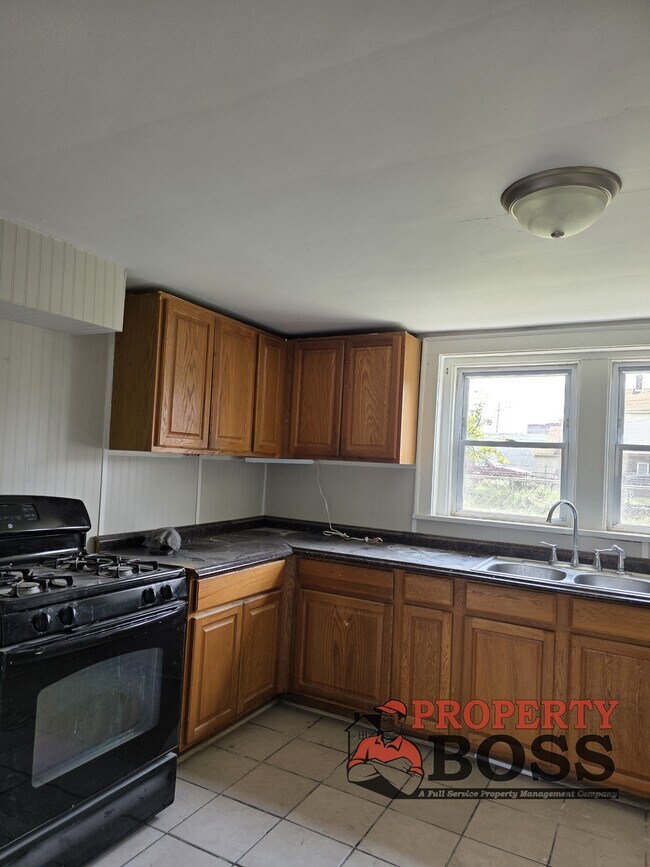 Building Photo - 2128 Indianapolis Blvd