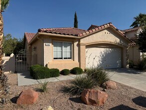 Building Photo - 1745 Park Mesa Ln