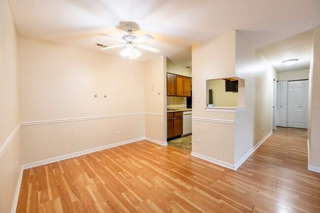 Building Photo - 1420 Stonebridge Cir