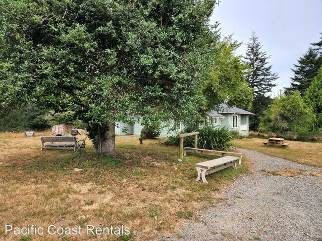 Building Photo - 3 br, 2 bath House - 1370 Aldergrove Rd