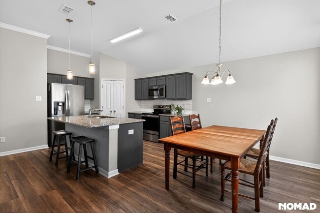 Foto del edificio - 7328 Hudson Grove Dr