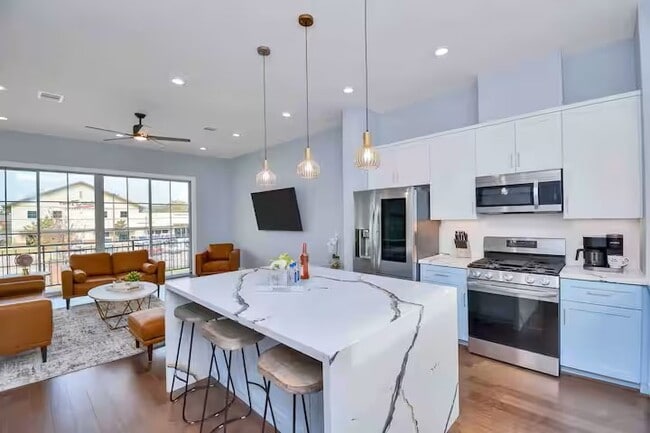 Foto del edificio - 3412 Dixie Dr