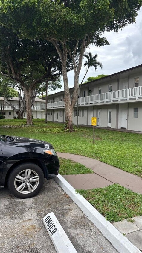 Foto principal - 430 SE 2nd Ave