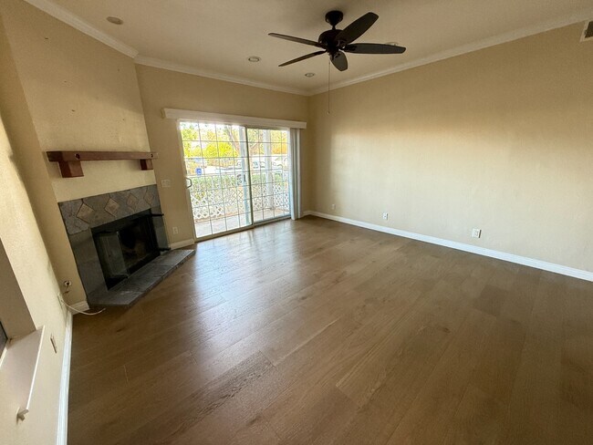 Foto del edificio - 13818 Midland Rd