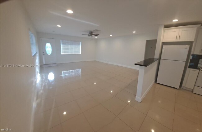 Foto del edificio - 3 br, 2 bath House - 3801 NE 18th Ave