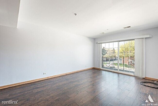 Building Photo - 9401 Melvina Ave