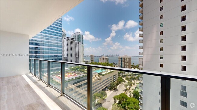 Building Photo - 1451 Brickell Ave