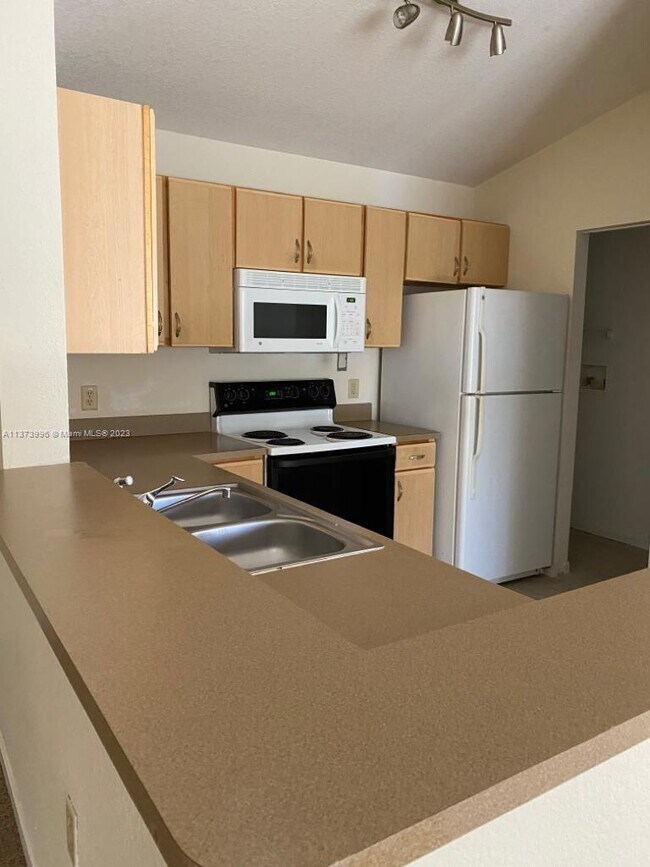 940 Village Trail Unit 307, Ponce Inlet, FL 32127 Condo for Rent in