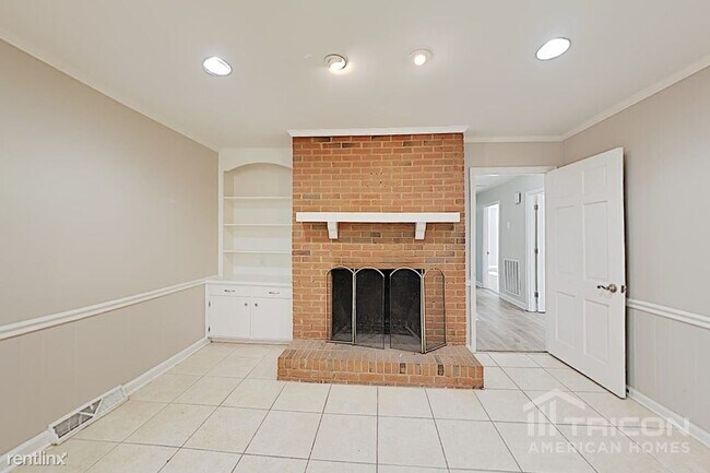 Foto del edificio - 5301 Providence Rd