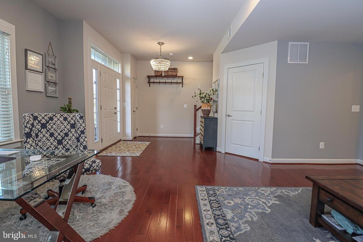 13714 Senea Dr, Gainesville, VA 20155 Townhome Rentals in Gainesville