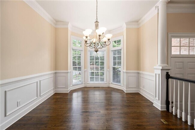 Foto del edificio - 1434 Wembley Ct NE