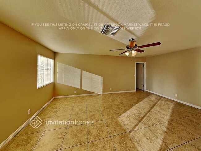 Foto del edificio - 18016 N 57th Ave