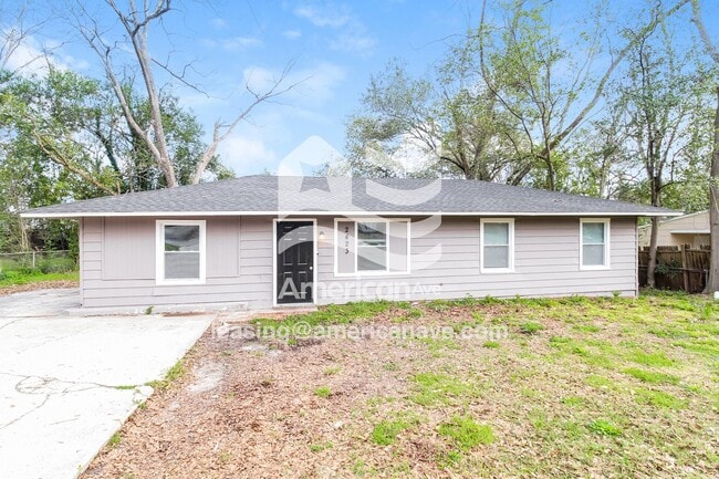 Building Photo - 2423 Adger Rd