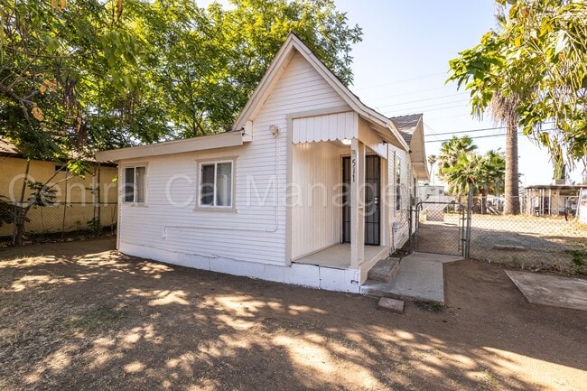 Foto del edificio - 2 Bedroom/1 Bath Home - $1295 Per Month!