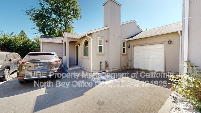 Building Photo - 1220 Carr Ave