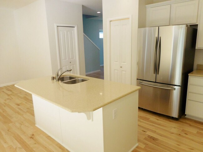 Foto del edificio - 3024 183rd Pl SE