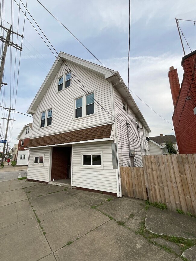 Building Photo - 9003 Denison Ave