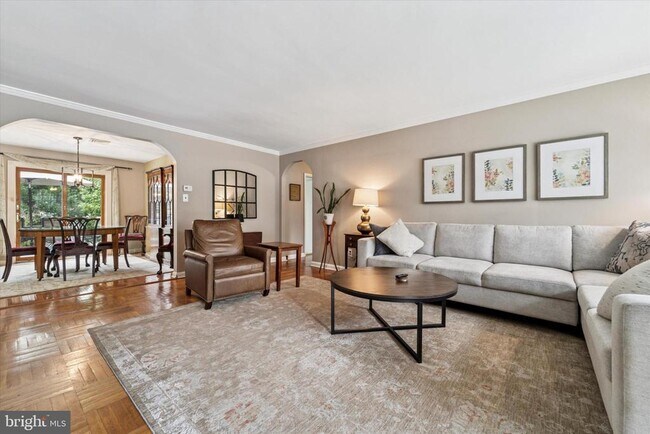 Foto del edificio - 436 Edgewood Dr