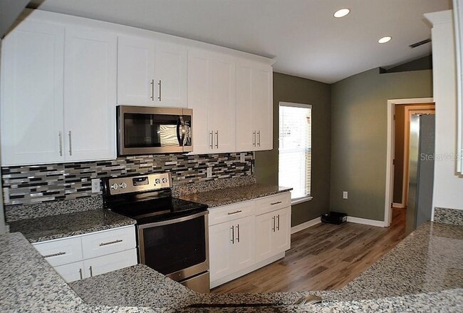 Building Photo - 1017 Tawny Eagle Dr