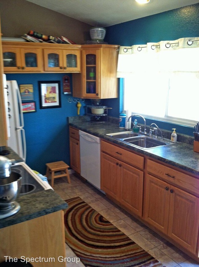 Building Photo - 3041 W Rose Garden Ln