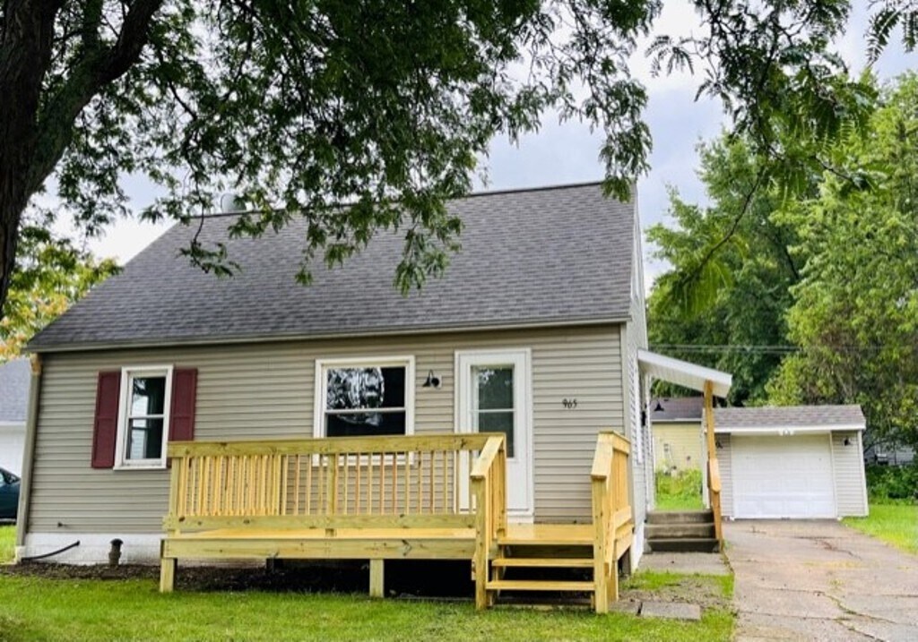 965 E 34th St, Erie, PA 16504 House Rental in Erie, PA