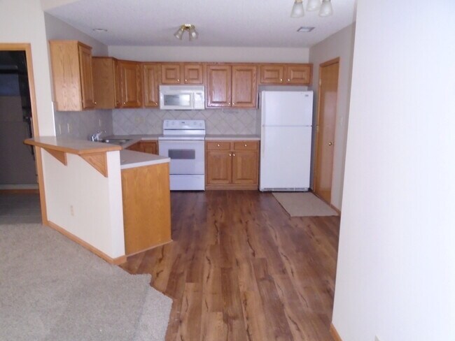 Foto del edificio - 2717 Kirkwood Dr