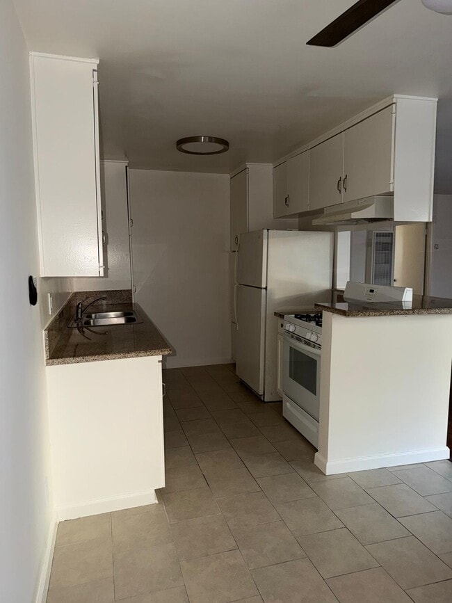 Building Photo - 5738 Whitsett Ave