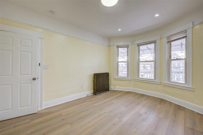 Foto del edificio - 101-40 112th St