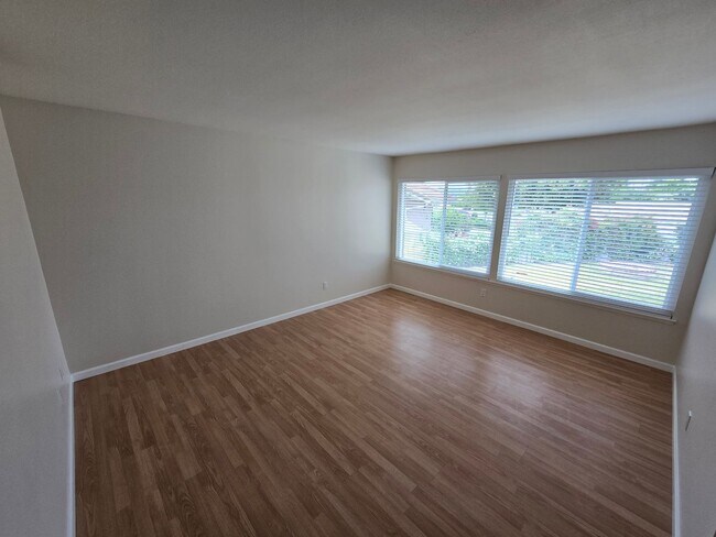 Foto del edificio - Lovely 3 Bedroom Home in Walnut