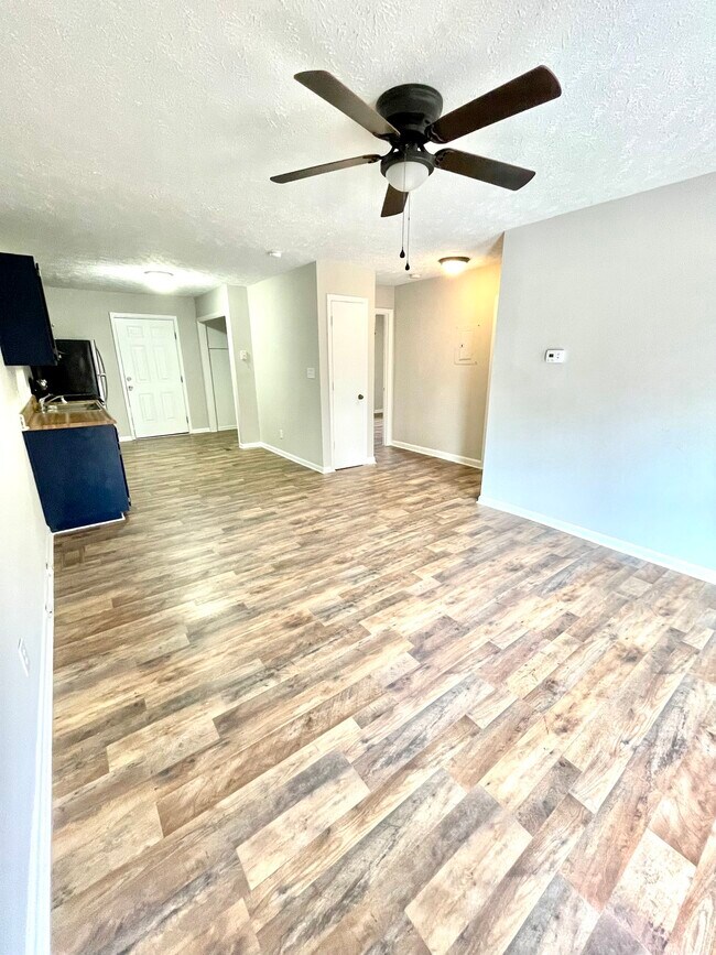 Building Photo - 5508 Brown Street, Unit 5508
