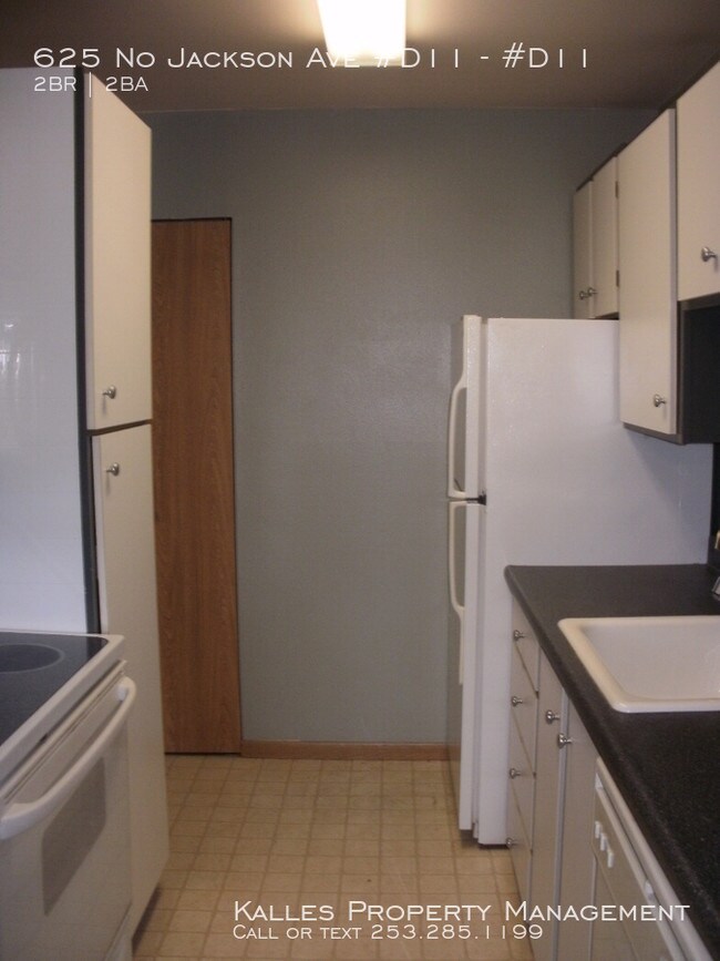 Adorable 2 Bed 2 Bath Narrows 2nd Floor Condo Condo for Rent in