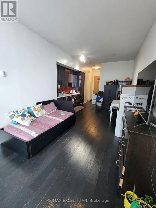 Building Photo - 39 Queens Quay E