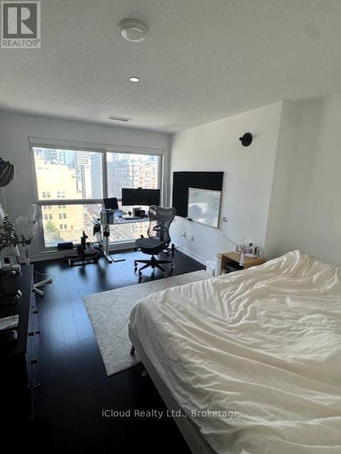Photo du bâtiment - 386-1386 Yonge St