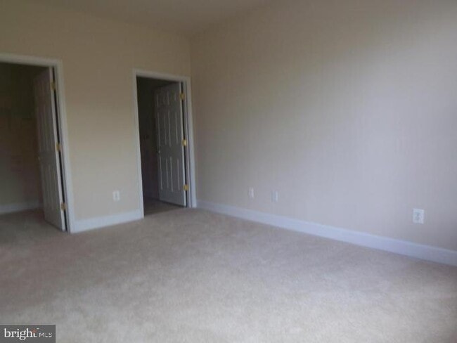 Foto del edificio - 7065 Heritage Hunt Dr