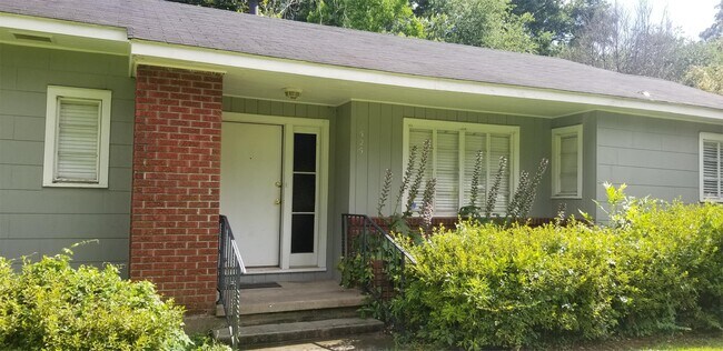 Building Photo - 525 Naples Rd