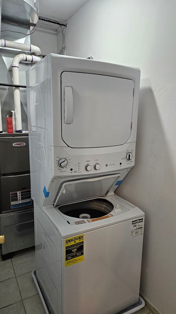 Building Photo - 4730 N St Louis Ave