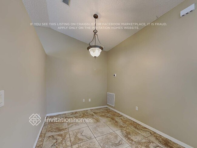 Foto del edificio - 1718 Hazelton St NW