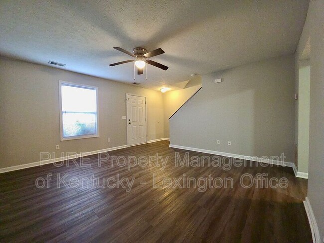 Building Photo - 1004 Whipporwill Dr