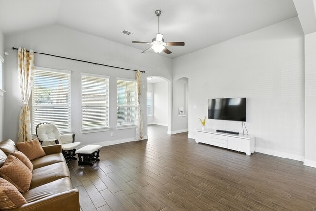 Building Photo - 3500 Winter Wren Way