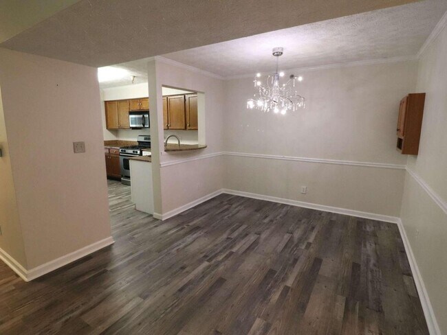 Foto del edificio - 4161 Riverlook Pkwy SE