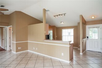 Building Photo - 4148 Calatrava Ave